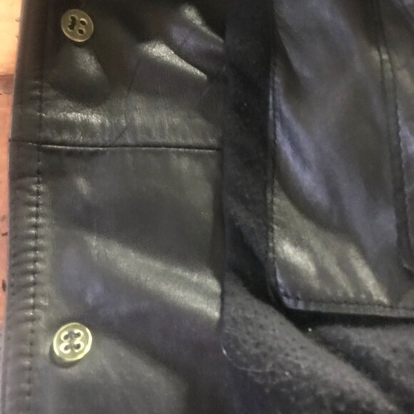 Italian Genuine Leather Jacket – Timeless Style & Craftsmanship - Picture 8 of 14